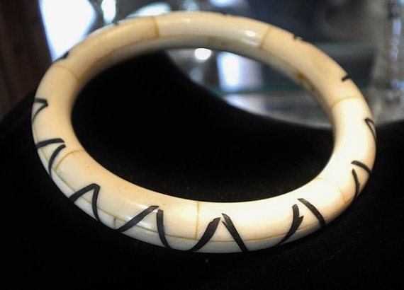 Ox Bone Bangle / Oxbone / Tribal Bracelet / Boho Bohemian / Gypsy / Oxen