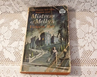Vintage Book Mistress of Mellyn by Victoria Holt