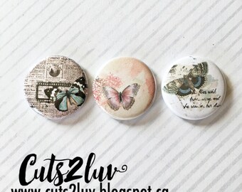 3 buttons 1 "vintage butterflies