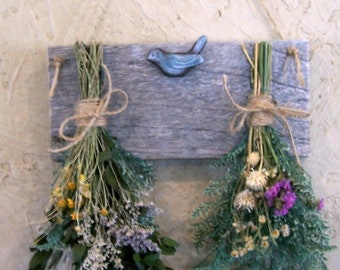Dried flower rack, floral arrangement, primitive decor, country decor, farmhouse decor