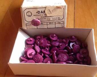 Set of 120 Vintage buttons in original box from 70's by Dafinka-Macedonia-Yugoslavia- NOS