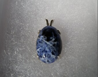 12.5ct Sodalite and Sterling Silver Pendant