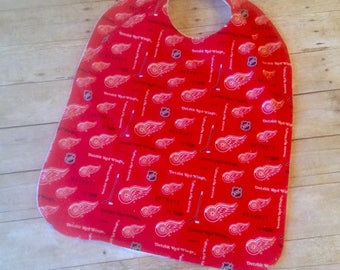 Detroit Red Wings Adult Bib/Clothing Protector