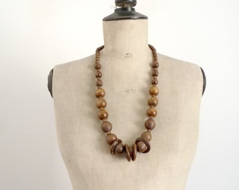 Vintage 70's Wood Beads Necklace / Bohemian Gipsy Necklace