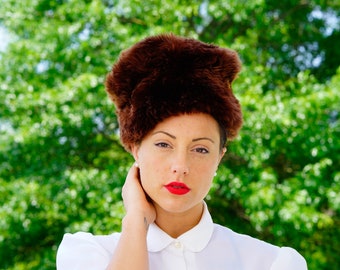 Vintage Shearling Tuscan Lamb Fur Hat, Peck & Peck Hat, Vintage Hat, Vintage Women Hat, 1960s Hat, Millinery, Winter Hat, Pillbox Fur Hat
