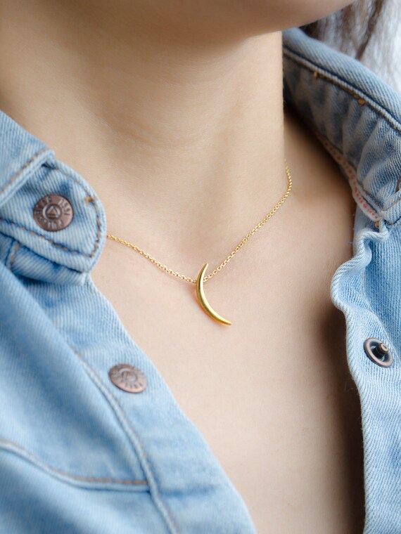 Cadena con Luna Cuarto Creciente Plata de Ley y Chapada en Oro ... Cadena con Luna Cuarto Creciente Plata de Ley y Chapada en Oro ...
