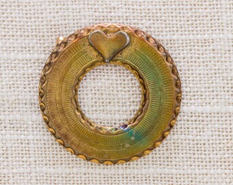 Gold Round Heart Brooch Vintage Wreath Simple Etched Hammered Broach Vtg Pin 7JJ