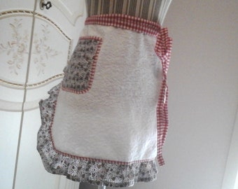 Half white Terry apron with fantasy in red