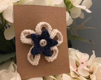 Flower brooch - hand knitted