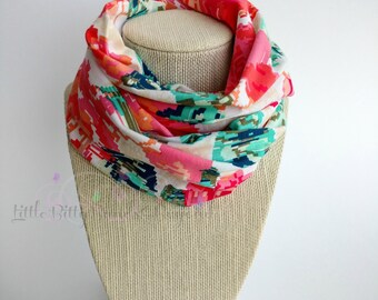 Infinity scarf bib | Infinity scarf