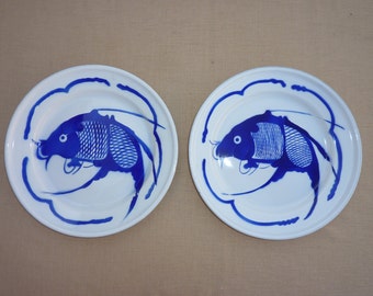 Vintage 70's Enamelware Blue and White Koi Fish Flat Plates 26 cm, Set of 2,