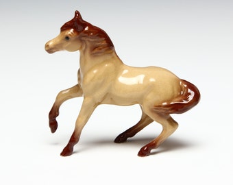 Hagen Renaker Mini Horse Figurine - Red Dun Mare - Ceramic Animal