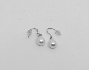 Freshwater Drop Pearl Earrings