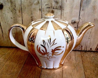 Sudlow's Burslem teapot made in England, vintage china