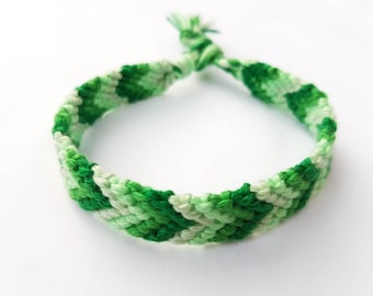 Friendship bracelet - Shades of green