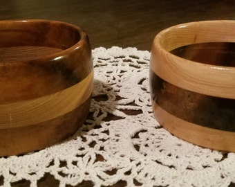Pair of small hand-turned bowls