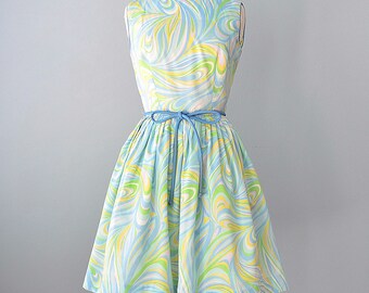 1960s Day Dress...Vintage Abstract Print Cotton Summer Dress 27 inch Waist