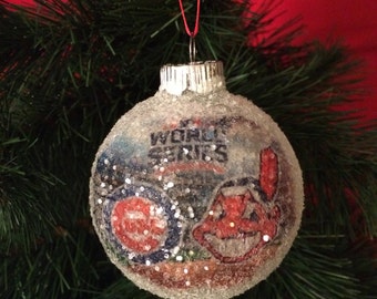 World Series 2016!! Chicago Cubs vs. Cleveland Indians glass glitter ornament