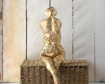 Contemporary metal art, Unique home decor, Wire mesh sculpture, Metal sculpture, living room art, housewarming gift
