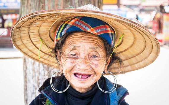Sapa Tribeswoman, Vietnam picture,travel photography,old lady print,limited edition print,photographic print
