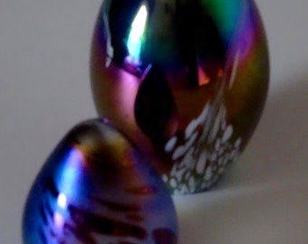 Vintage Art Glass Studio Iridescent Egg Paperweight Lot