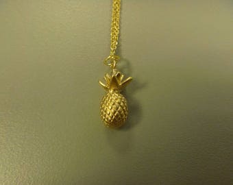 Golden delicious pineapple necklace