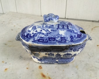 Vintage Blue Willow Tureen *SMALL*