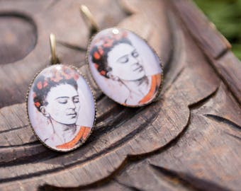 Frida Kahlo earrings - earrings Frida Kahlo stud earring - women gift