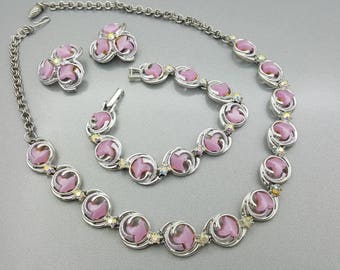 Necklace Bracelet and Clip Earrings Pink Thermoset Art Deco Styling silver tone Set Parure