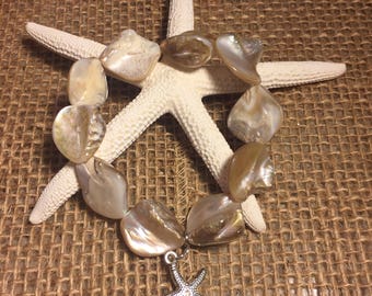 Beaded bracelet with starfish charm