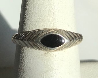 Onyx Artisan Ring 002 main image 1