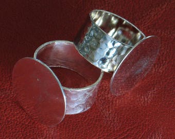 6 ADJUSTABLE 20mm pad Ring Bases, Blanks HIDDEN top adjust Sm 7 to Lrg 11 Quality Bases Sterling silver plated Hammered pattern