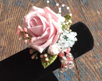 Ladies wrist bracelet corsage