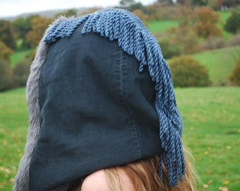 Navy blue mohican fur lined hood.