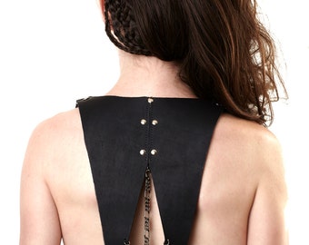Leather harness women, goth body harness, harness vest, harness belt, black harness with chains