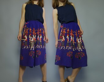 Purple bermuda Womens ethnic shorts Elastic waisted 1980s Purple Rayon shorts Indian print Knee length Summer Casual Wide Leg Long shorts