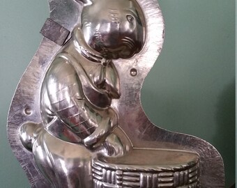 Adorable, Art Deco- Candy Store Window Display Vintage Easter Bunny Chocolate Mold