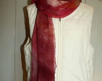 Hand dyed scarf made of chiffon silk ' Lampone '