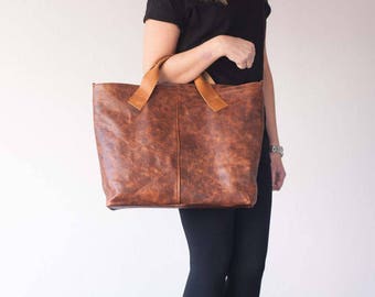Brown leather tote with purse organizer, vintage leather unlined large bag shopper market everyday purse raw edge shoulder bag with pockets