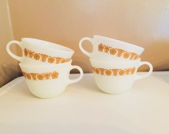 Set of 4 1970s Pyrex Mugs Butterfly Gold