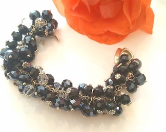 Stunning bracelet with crystal black beads