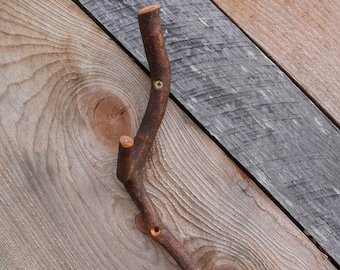 Natural Branch Wall hook, Tree branch Hook, Rustic Home Decor, Hooks & Fixtures, Wood Coat Towel hook, Home Organization, Housewarming gift