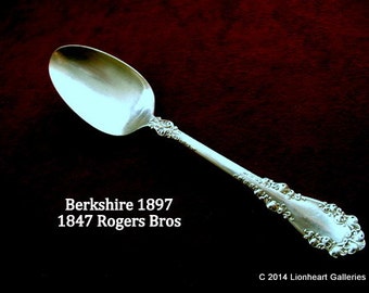 Vintage BERKSHIRE 1847 Rogers Bros Oval Soup Spoon Silverplate Tablespoon Victorian Tabletop Flatware