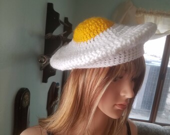 sunny side up egg beret