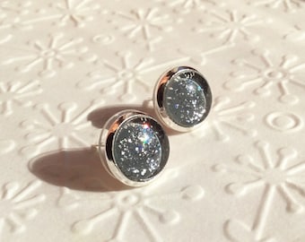 stud earrings,Round gray sparkly resin silver plated ,resin jewerly,resin stud,glitter stud,sparkly ear post,nikel free