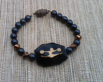 Black and Gold Cheerleader Beaded Bracelet