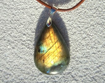 pendant labradorite