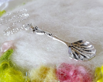 Silver Shell Spoon Necklace Large Silver Ornate Mermaid Spoon Pendant Detailed Spoon Small Chain Whimsical Jewelry Retro Charm Necklace