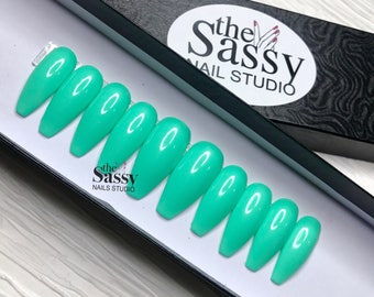 Glossy Plain Janes: *available in any color* Fake nails| false nails| handpainted nails| bling nails| drag nails| coffin nails| press on nai