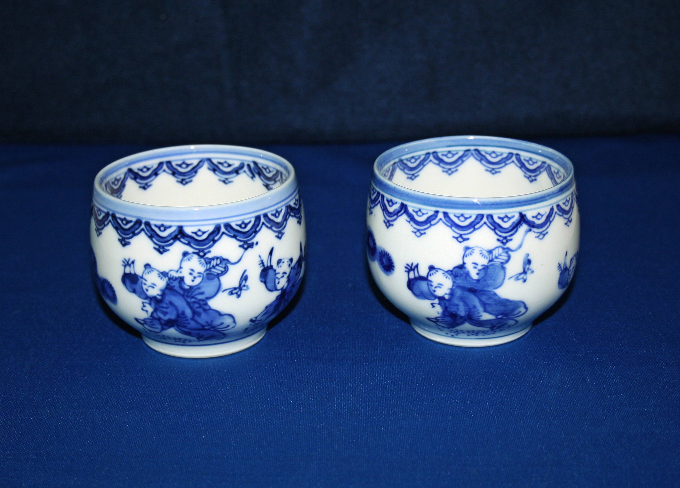 Vintage Chinese Porcelain Blue and White Teacups Oriental Tea Cups